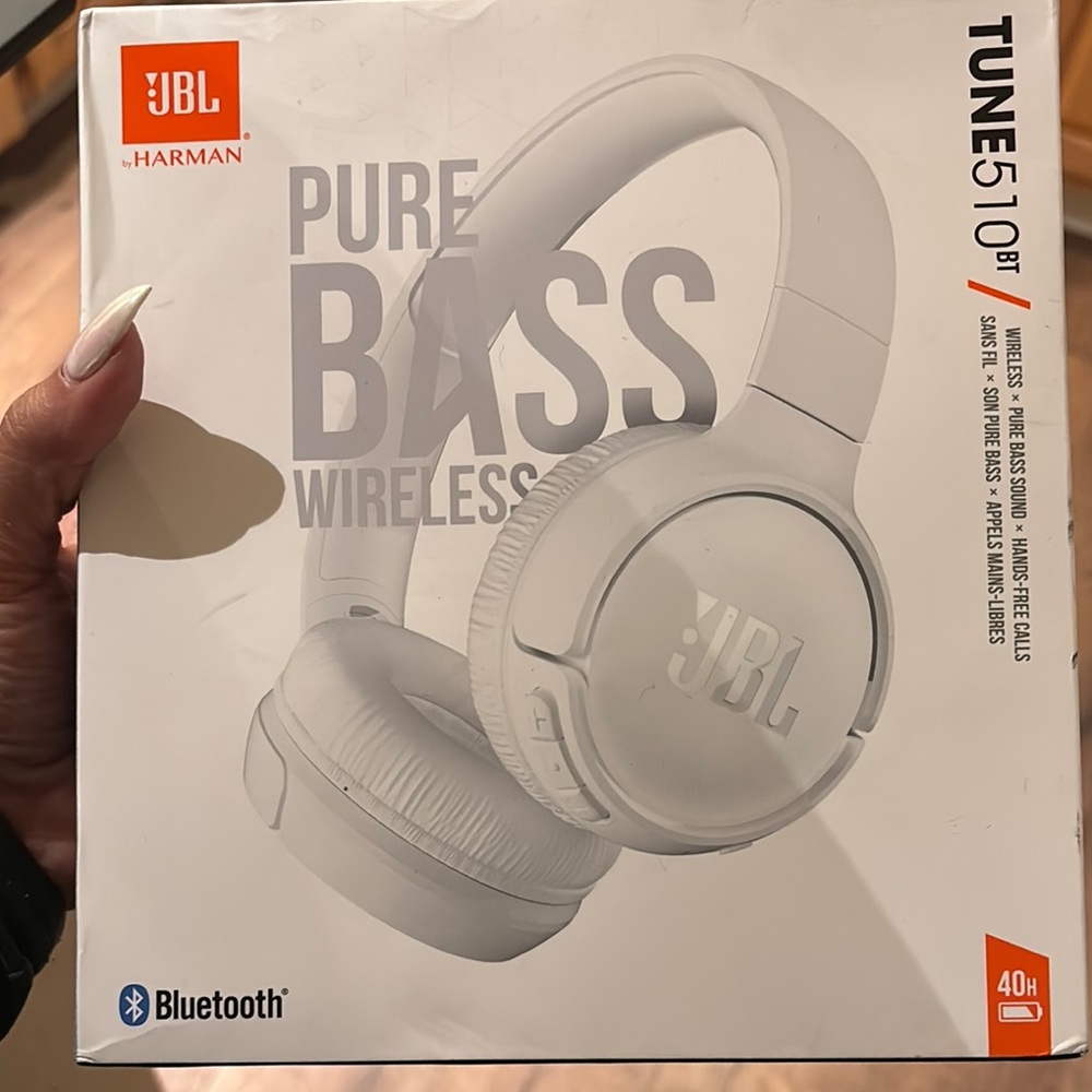 JBL Tune 510BT Wireless Headphones - White
